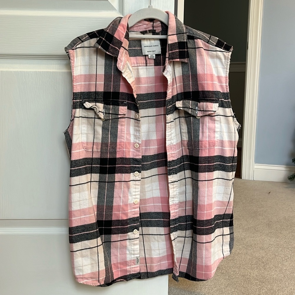American eagle sleeveless flannell